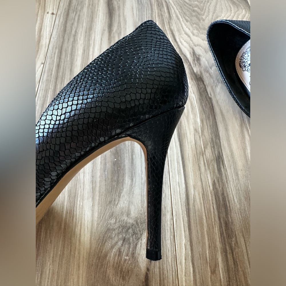 Vince Camuto Black Women's Heels - Picture 6 of 6